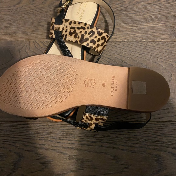 Cole Haan sandals sz6 - Picture 2 of 2
